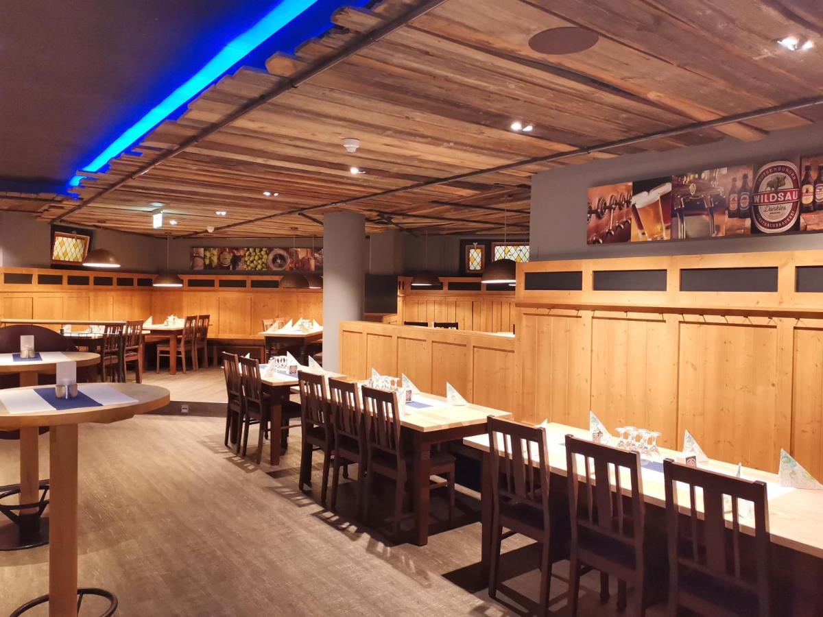 מלון Kuehlungsborner Brauhaus מראה חיצוני תמונה